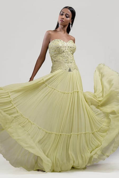 Jyoti Sachdev Iyer Green Chanderi Sweetheart Neck Hand Embroidered Bandeau Gown 