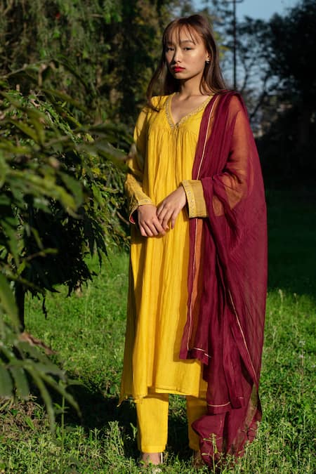 Juanita by Shubhda Yellow Handwoven Chanderi V Neck Kurta Set 