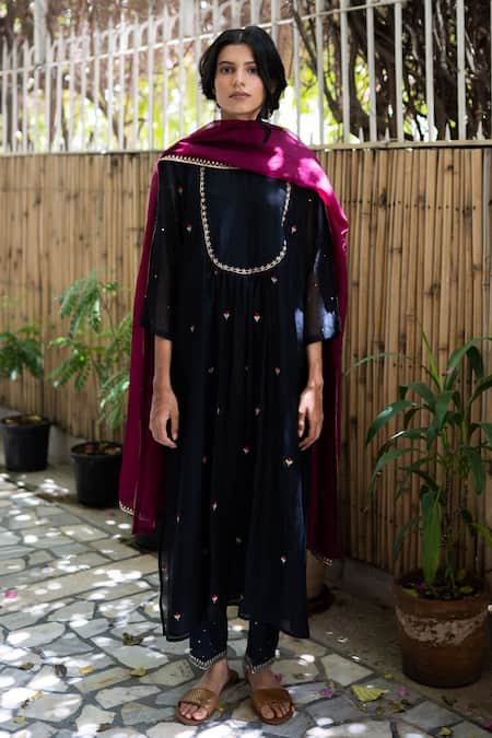 Juanita by Shubhda Handwoven Chanderi Kurta Set 