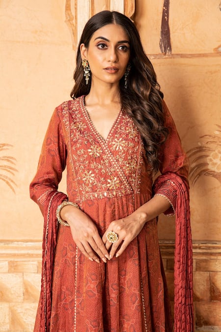 Buy_Kritika Dawar_Red Anarkali Tissue Chanderi Churidar Lycra Net Dupatta Silk Lining Set_Online_at_Aza_Fashions