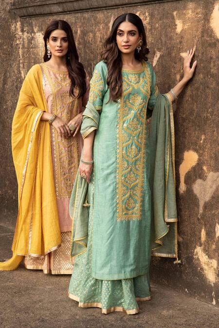 Buy_Kritika Dawar_Pink Kurta Line Silk Skirt Banarasi Chanderi Dupatta Embroidered Set _Online_at_Aza_Fashions