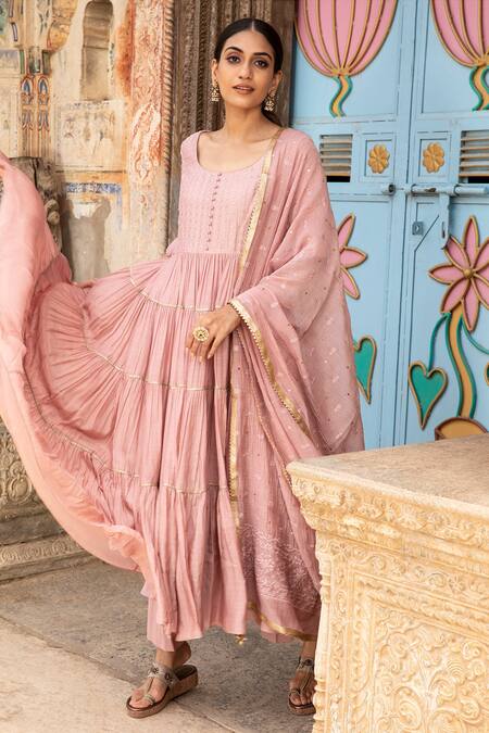 Kritika Dawar Pink Anarkali Chanderi Cotton Silk Pant Cotton Dupatta Tiered Set Online at Aza Fashions Kritika Dawar_Pink Anarkali Chanderi Cotton Silk Pant Cotton Dupatta Tiered Set _Online_at_Aza_Fashions