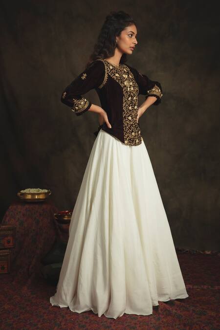 Nikita Vishakha White Top Velvet Lehenga Organza Zardozi Round Nyraa And Set Online at Aza Fashions Nikita Vishakha_White Top Velvet Lehenga Organza Zardozi Round Nyraa And Set _Online_at_Aza_Fashions