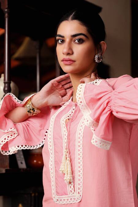 Enaarah_Pink Cotton Embroidered Thread Work Cherry Blossom Kurta And Pant Set _Online_at_Aza_Fashions