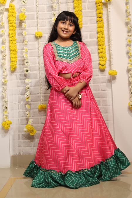 Buy_Kirti Agarwal - Pret N Couture_Pink Modal, Cotton Tassels Chevron Print Crop Top And Lehenga Set _Online_at_Aza_Fashions