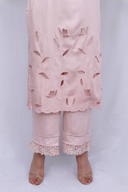 Ewaz_Pink Modal Satin Floral Round Cutwork Kurta Set _at_Aza_Fashions