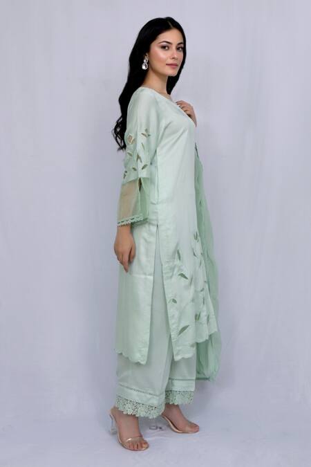 Ewaz_Green Organza, Modal Satin, Kota Floral Round Cutwork Kurta Set _Online_at_Aza_Fashions