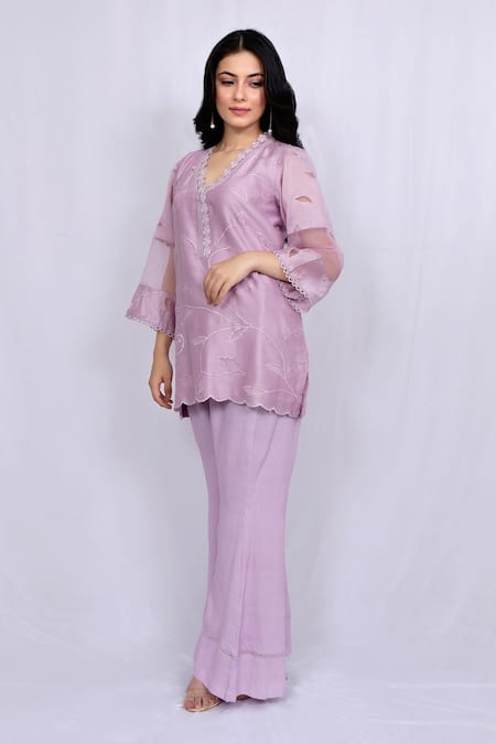 Ewaz_Purple Organza, Chanderi, Moss Crepe Floral V Neck Embroidered Tunic And Pant Set _Online_at_Aza_Fashions