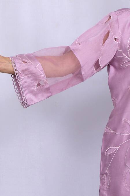 Ewaz_Purple Organza, Chanderi, Moss Crepe Floral V Neck Embroidered Tunic And Pant Set _at_Aza_Fashions