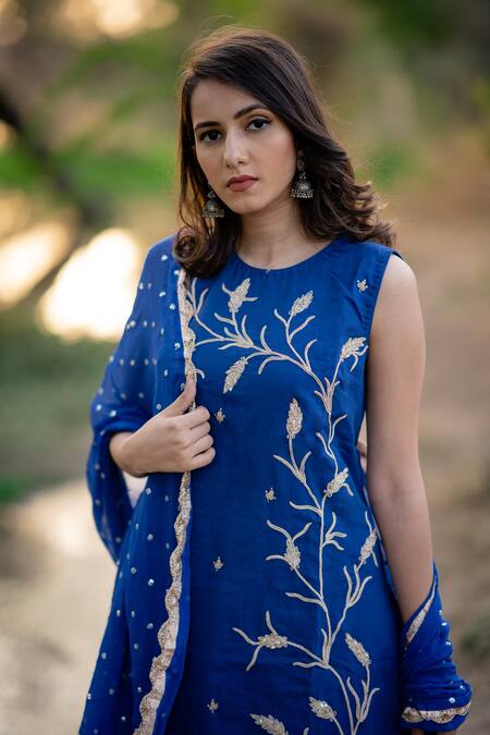 Kaia_Blue Georgette Round Embroidered Kurta And Dhoti Pant Set_Online_at_Aza_Fashions