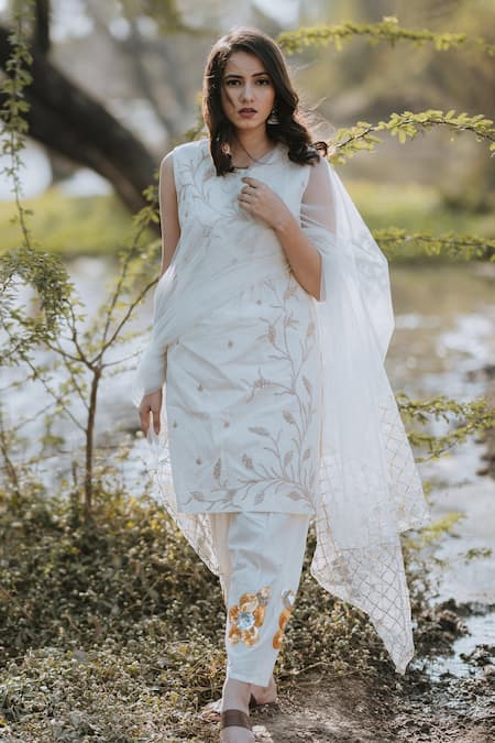 Shop Kaia White Cotton, Net Round Embroidered Kurta Set at Aza Fashions Shop_Kaia_White Cotton, Net Round Embroidered Kurta Set_at_Aza_Fashions