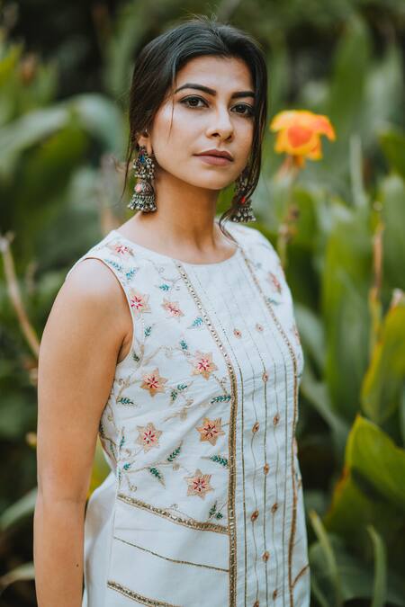 Shop_Kaia_White Cotton Round Embroidered Kurta And Pant Set_Online_at_Aza_Fashions