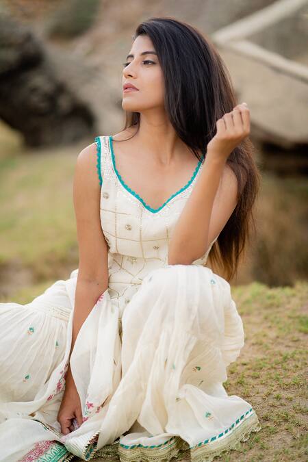 Shop_Kaia_White Cotton Mul V Neck Embroidered Kurta Sharara Set_Online_at_Aza_Fashions