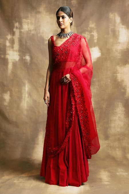 Karishma Khanduja Bareilly Red Net, Crepe, Tabby Silk Square Neck Lehenga And Embroidered Blouse Set Online at Aza Fashions Karishma Khanduja Bareilly_Red Net, Crepe, Tabby Silk Square Neck Lehenga And Embroidered Blouse Set _Online_at_Aza_Fashions