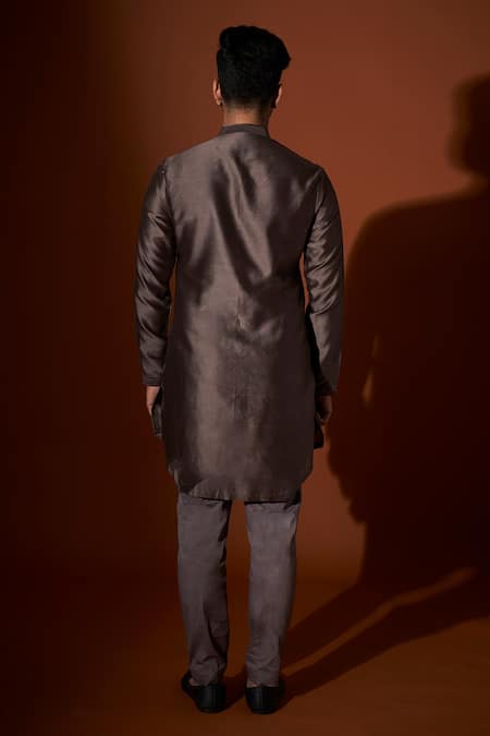 Kaaj Button X AZA Chanderi Silk Embroidered Kurta Set 