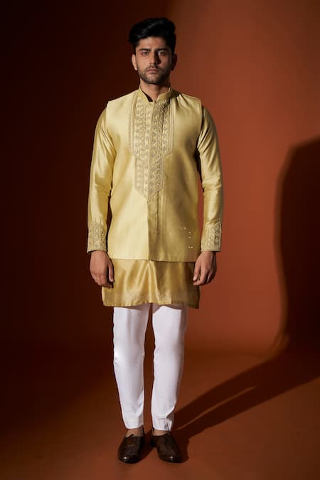 Kaaj Button X AZA Chanderi Silk Embroidered Bundi & Kurta Set 