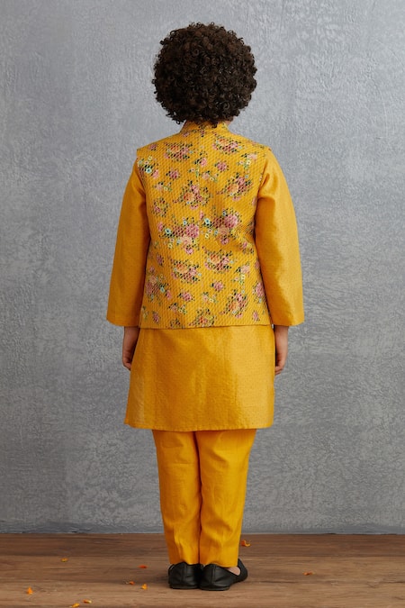 Shop_Torani_Yellow , Silk, Chanderi, Handloom Floral Motif Bundi And Kurta Set _at_Aza_Fashions