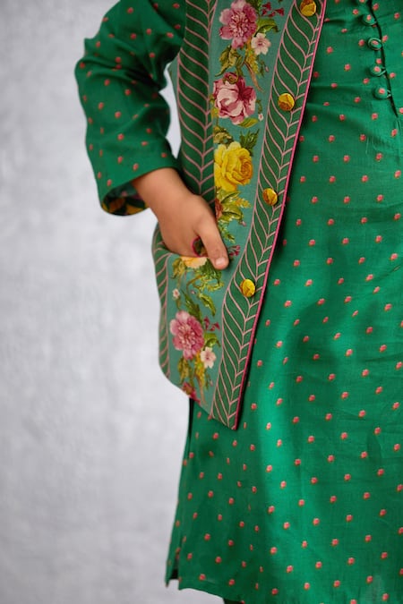 Torani_Green Chanderi, Cotton Embroidery Floral Motif Bundi And Kurta Set _Online_at_Aza_Fashions