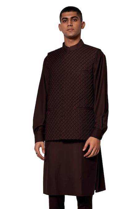 Amaare Pintuck Bundi & Kurta Set 