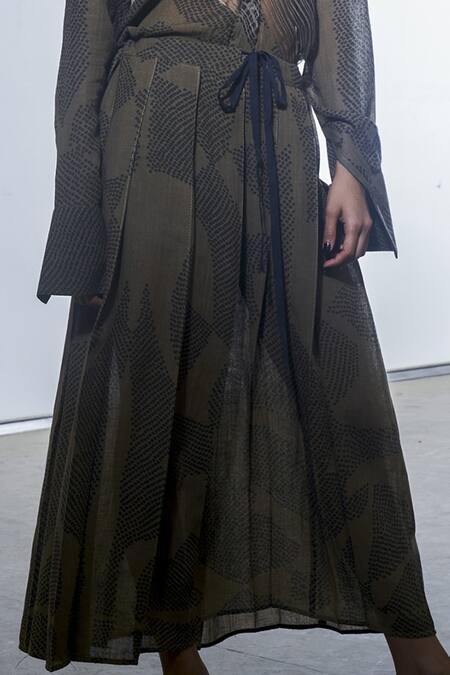 Buy_Urvashi Kaur_Olive Green Cotton Organic Shibori Midi Skirt_Online_at_Aza_Fashions