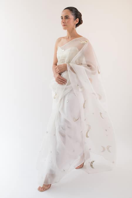 Kapardara_Ivory Pure Silk Organza Embroidery Zari Saree  _Online_at_Aza_Fashions