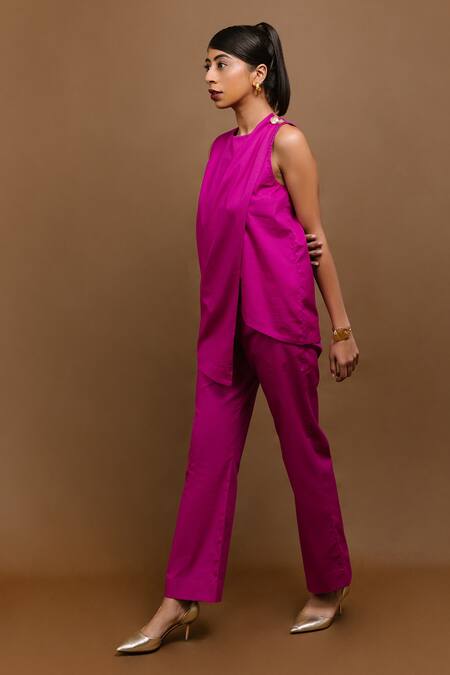 Kranberra_Magenta Cotton Plain Round Windsor Draped Top And Pant Set _Online_at_Aza_Fashions
