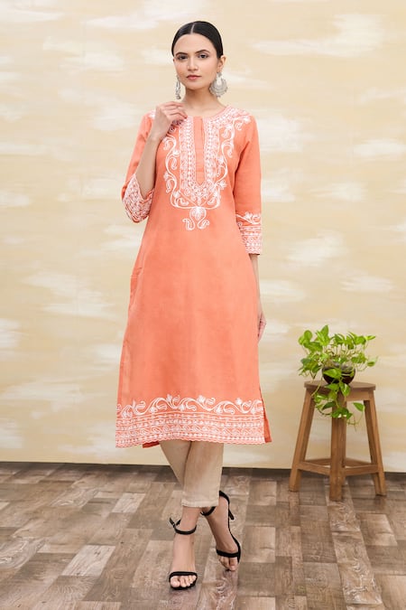 Samyukta Singhania Embroidered Kurta 