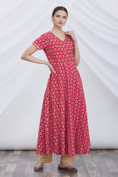 Samyukta Singhania Floral Print Kurta 