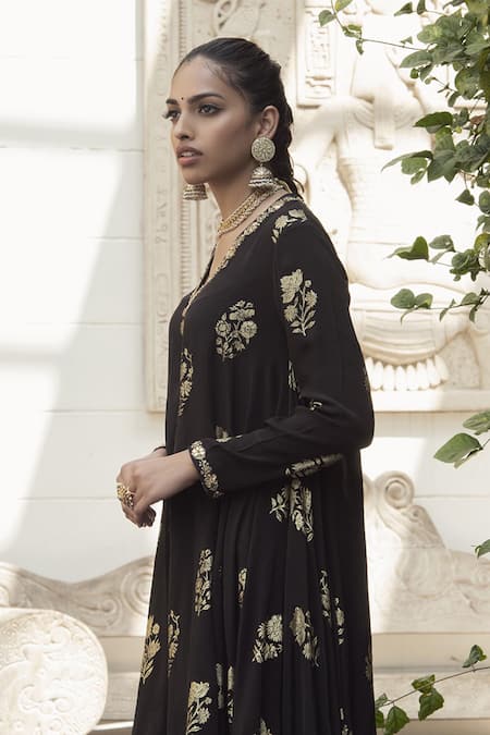 Nikasha Black Crepe V Neck Printed Kurta And Dhoti Pant Set Online at Aza Fashions Nikasha_Black Crepe V Neck Printed Kurta And Dhoti Pant Set _Online_at_Aza_Fashions