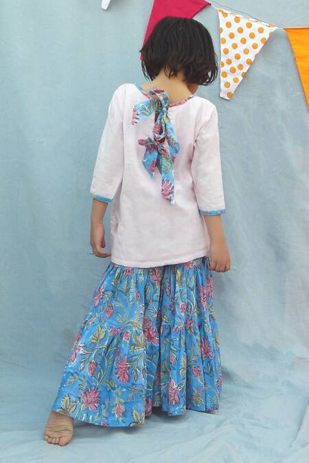 Shop THE COTTON STAPLE Pink Cotton Tassels Kurta Set Online at Aza Fashions Shop_THE COTTON STAPLE_Pink Cotton Tassels Kurta Set _Online_at_Aza_Fashions