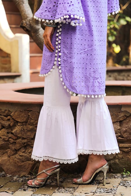 Enaarah_Purple Cotton Floral Motifs Notched Sweet Pea Kurta_Online_at_Aza_Fashions