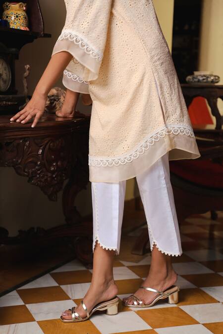 Buy_Enaarah_Beige Cotton Cutwork V Neck Hazel Kurta_Online_at_Aza_Fashions