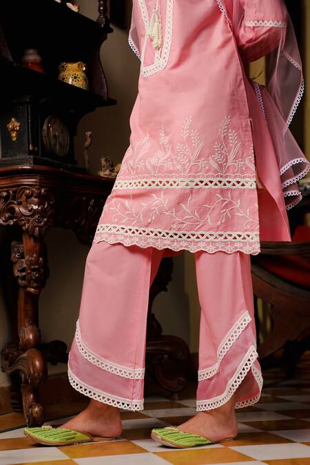Buy_Enaarah_Pink Cotton Cutwork Notched Cherry Blossom Kurta_Online_at_Aza_Fashions