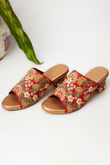 Buy online Women Embellished Ethnic Sandals from heels for Women by Amica  Slexia for ₹2059 at 31% off | 2024 Limeroad.com