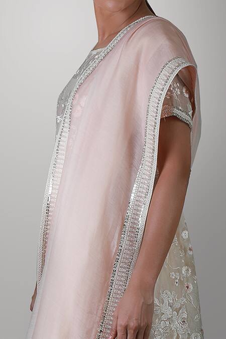 Kavita D_White Chanderi Kurta Set_Online_at_Aza_Fashions