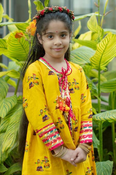 Native Place India_Yellow Glace Cotton Printed Bandhani Kurta And Dhoti Pant Set _Online_at_Aza_Fashions