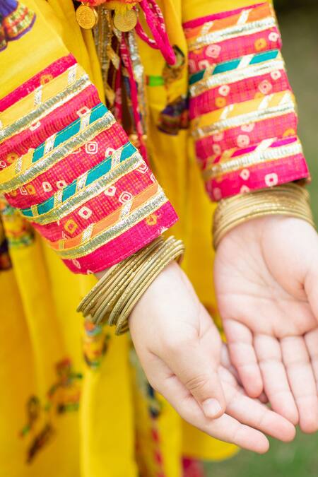 Native Place India_Yellow Glace Cotton Printed Bandhani Kurta And Dhoti Pant Set _at_Aza_Fashions