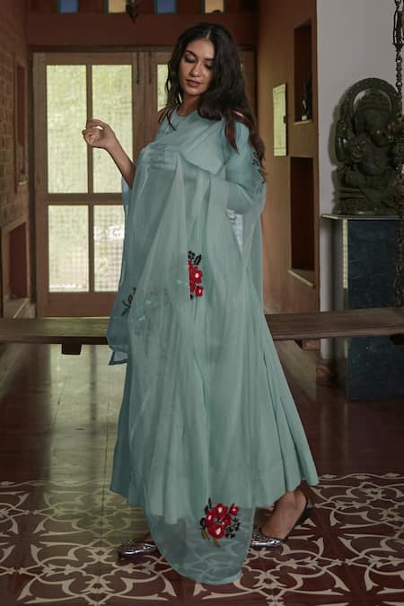 Shop Peeli Dori Blue Rose Fibre Cotton Dupatta Silk Organza Round Dyed Anarkali With at Aza Fashions Shop_Peeli Dori_Blue Rose Fibre Cotton Dupatta Silk Organza Round Dyed Anarkali With _at_Aza_Fashions