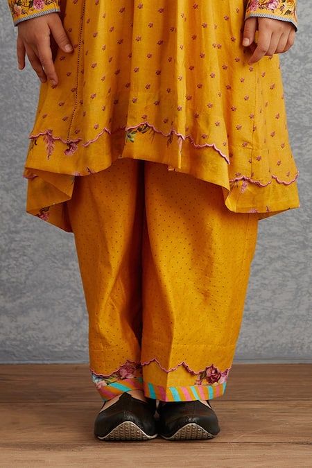 Buy_Torani_Yellow , Satin, Chanderi Tassels, Sunehra Gohar Kurta Set _Online_at_Aza_Fashions
