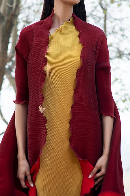 Buy Kiran Uttam Ghosh Yellow Pleated Polyester Asymmetric One Shoulder Gown Online at Aza Fashions Buy_Kiran Uttam Ghosh_Yellow Pleated Polyester Asymmetric One Shoulder Gown _Online_at_Aza_Fashions