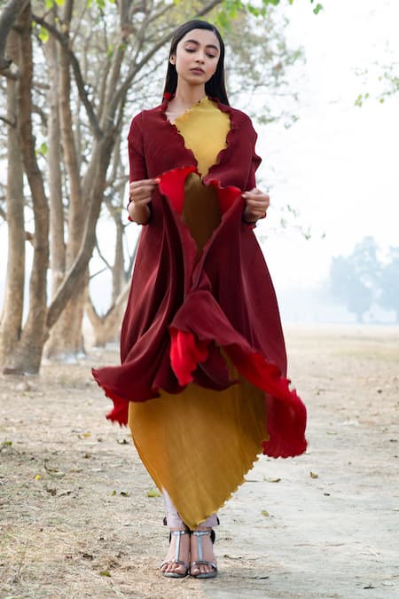 Kiran Uttam Ghosh Pleated Long Jacket 