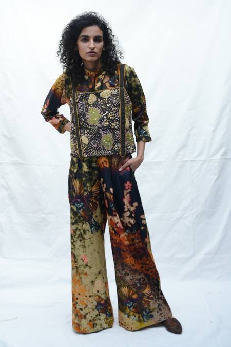 Til_Multi Color Cotton Silk Satin Abstract Reverie Print Trouser _Online_at_Aza_Fashions