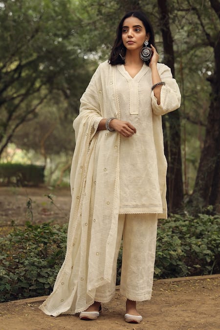 Buy Peach Cotton Chikankari Kurta Palazzo Suit Set (Kurta, Inner, Straight  Palazzo, Dupatta) for N/A0.0 | Biba India