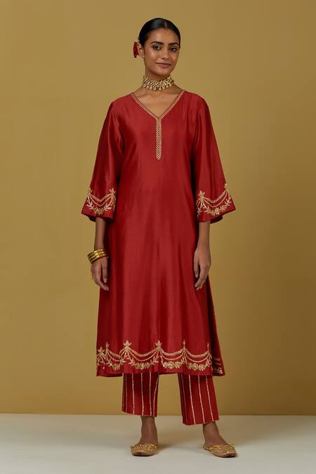 Buy Ikshita Choudhary Red Chanderi Silk, Tissue Organza Floral V Neck Kurta Pant Set Online at Aza Fashions Buy_Ikshita Choudhary_Red Chanderi Silk, Tissue Organza Floral V Neck Kurta Pant Set_Online_at_Aza_Fashions