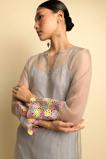 Karishma Khanduja Bareilly_Grey Organza Notched Kurta Set _Online_at_Aza_Fashions
