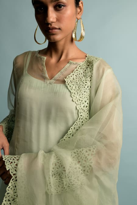 Karishma Khanduja Bareilly_Green Organza Notched Kurta Set _Online_at_Aza_Fashions
