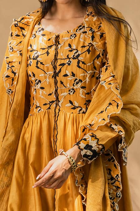 Shop Naaz By Noor Yellow Cotton, Chanderi And Organza Round Anarkali Set Online at Aza Fashions Shop_Naaz By Noor_Yellow Cotton, Chanderi And Organza Round Anarkali Set _Online_at_Aza_Fashions