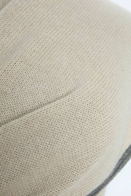 Pashma White Hand Knit Cashmere Muffler Online at Aza Fashions Pashma_White Hand Knit Cashmere Muffler _Online_at_Aza_Fashions