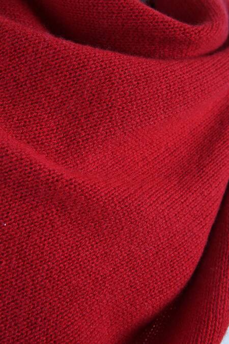 Shop Pashma Red Hand Knit Cashmere Muffler Online at Aza Fashions Shop_Pashma_Red Hand Knit Cashmere Muffler _Online_at_Aza_Fashions