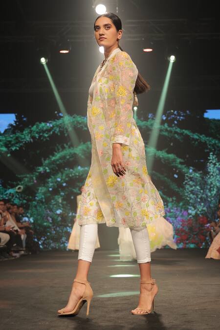 Shop_Keerthi Kadire_White Organza Embroidered Floral Applique Scoop Neck Jacket And Pant Set _at_Aza_Fashions